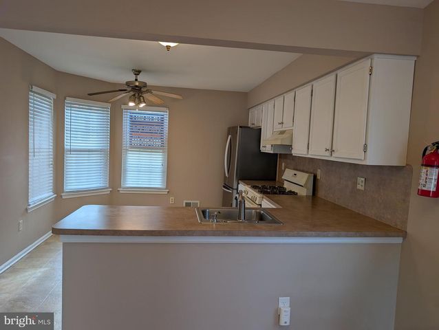 33 BANBURY CT., Robbinsville, NJ 08691