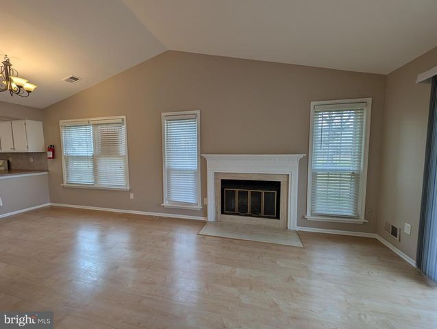 33 BANBURY CT., Robbinsville, NJ 08691