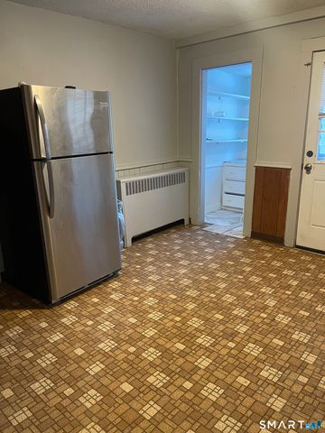 41 Strickland Street 2, Manchester, CT 06042