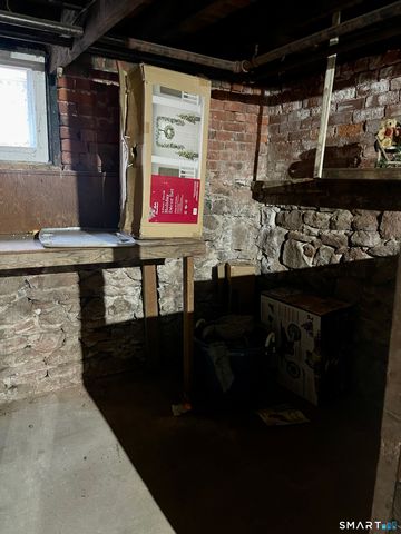 41 Strickland Street 2, Manchester, CT 06042