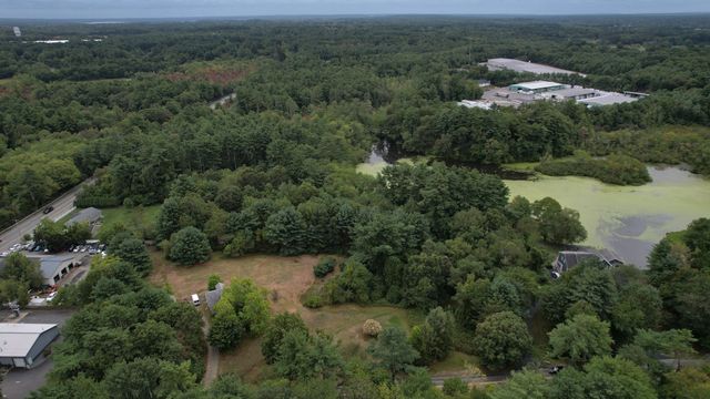 23 Taunton St, Lakeville, MA 02347