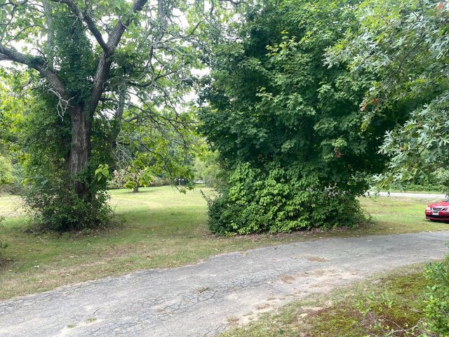 23 Taunton St, Lakeville, MA 02347