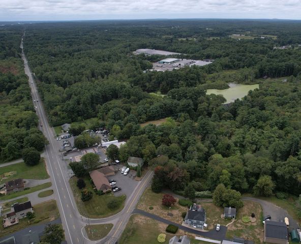23 Taunton St, Lakeville, MA 02347