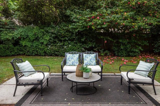 559 Hilbar Lane, Palo Alto, CA 94303