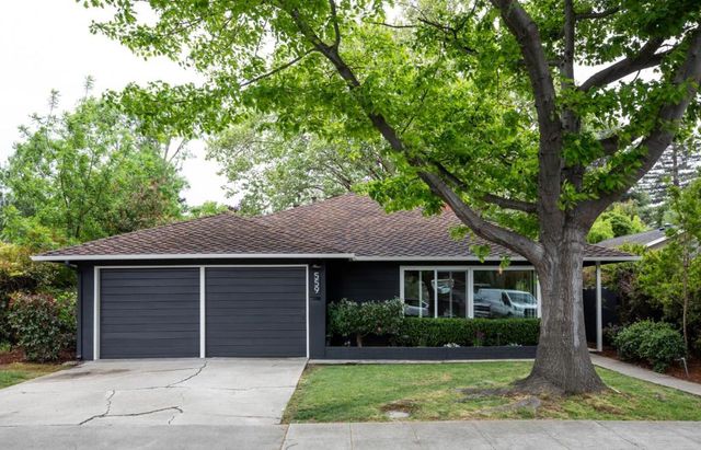 559 Hilbar Lane, Palo Alto, CA 94303