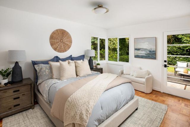 559 Hilbar Lane, Palo Alto, CA 94303