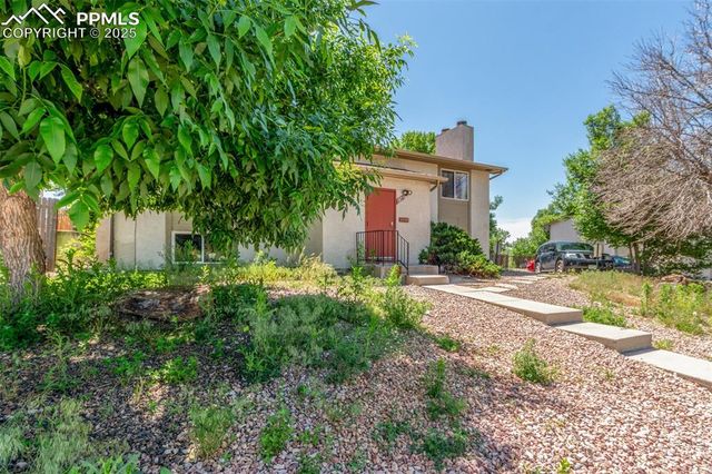 1825 Zebulon Drive, Colorado Springs, CO 80910