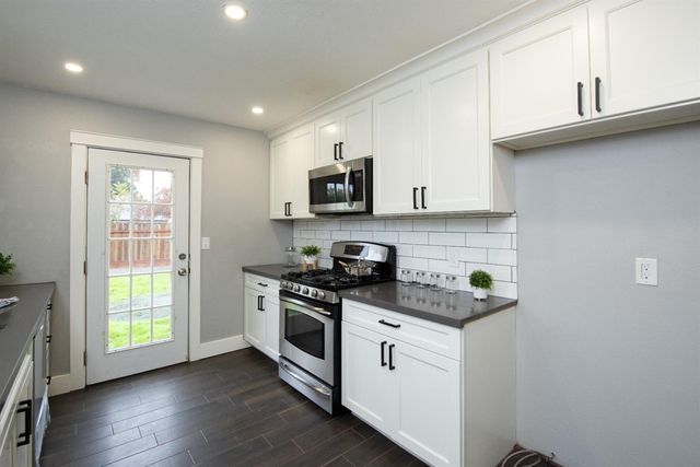 1405 Del Monte, Modesto, CA 95350