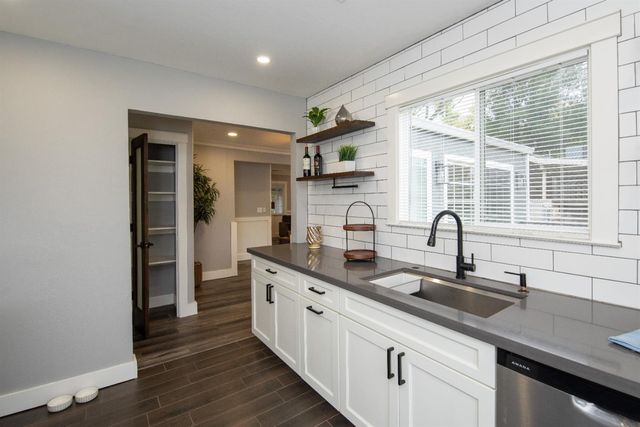 1405 Del Monte, Modesto, CA 95350