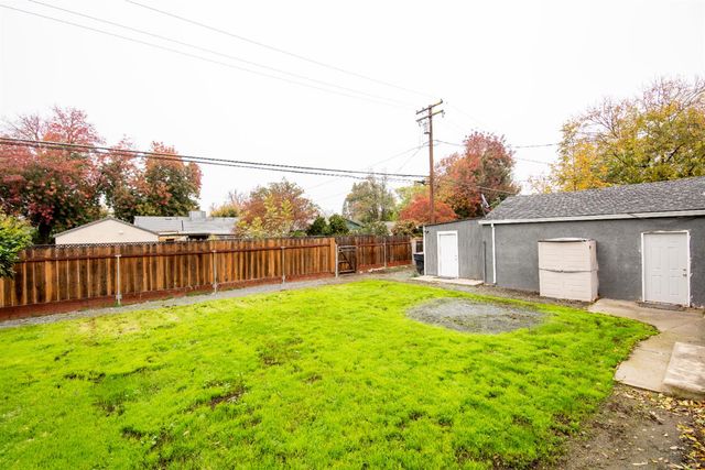 1405 Del Monte, Modesto, CA 95350