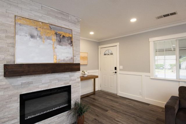 1405 Del Monte, Modesto, CA 95350