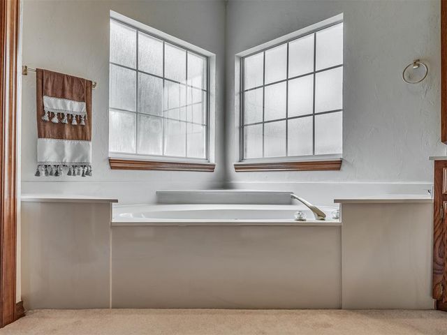 10917 Fountain Boulevard, Oklahoma City, OK 73170