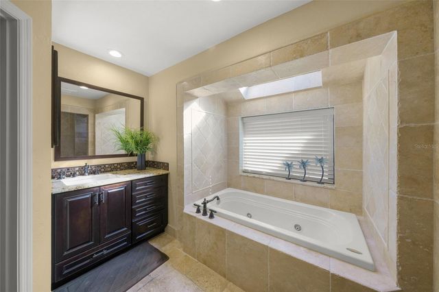 1634 N LODGE DRIVE, Sarasota, FL 34239