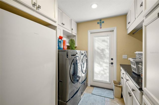 1634 N LODGE DRIVE, Sarasota, FL 34239