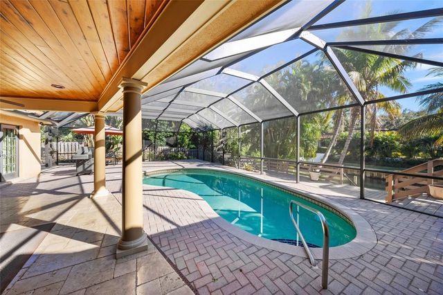 1634 N LODGE DRIVE, Sarasota, FL 34239