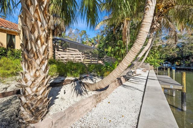 1634 N LODGE DRIVE, Sarasota, FL 34239