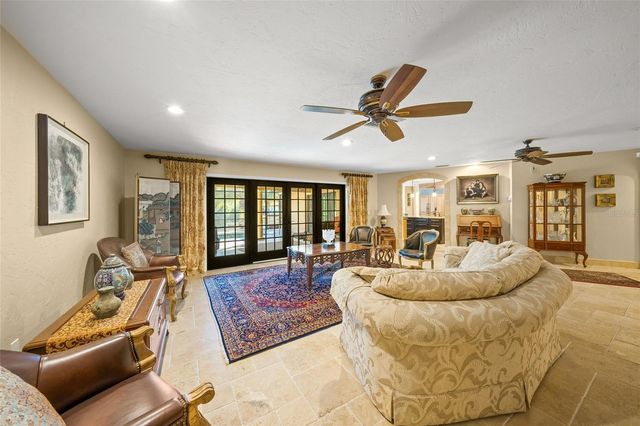 1634 N LODGE DRIVE, Sarasota, FL 34239