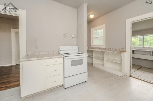 1635 ELIZABETH AVENUE, Wichita Falls, TX 76301