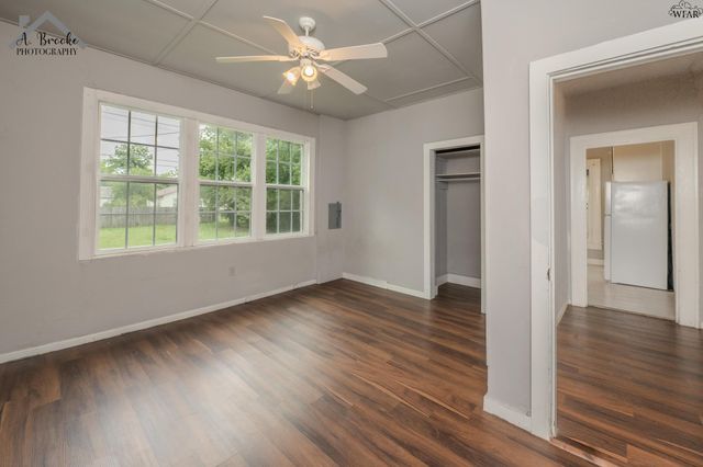 1635 ELIZABETH AVENUE, Wichita Falls, TX 76301