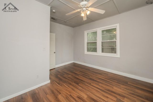 1635 ELIZABETH AVENUE, Wichita Falls, TX 76301
