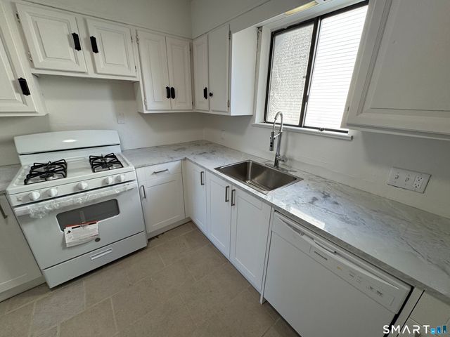 57 Seaside Avenue 2, Stamford, CT 06902