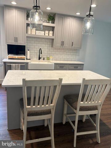 758 TRENTON AVE, Severna Park, MD 21146