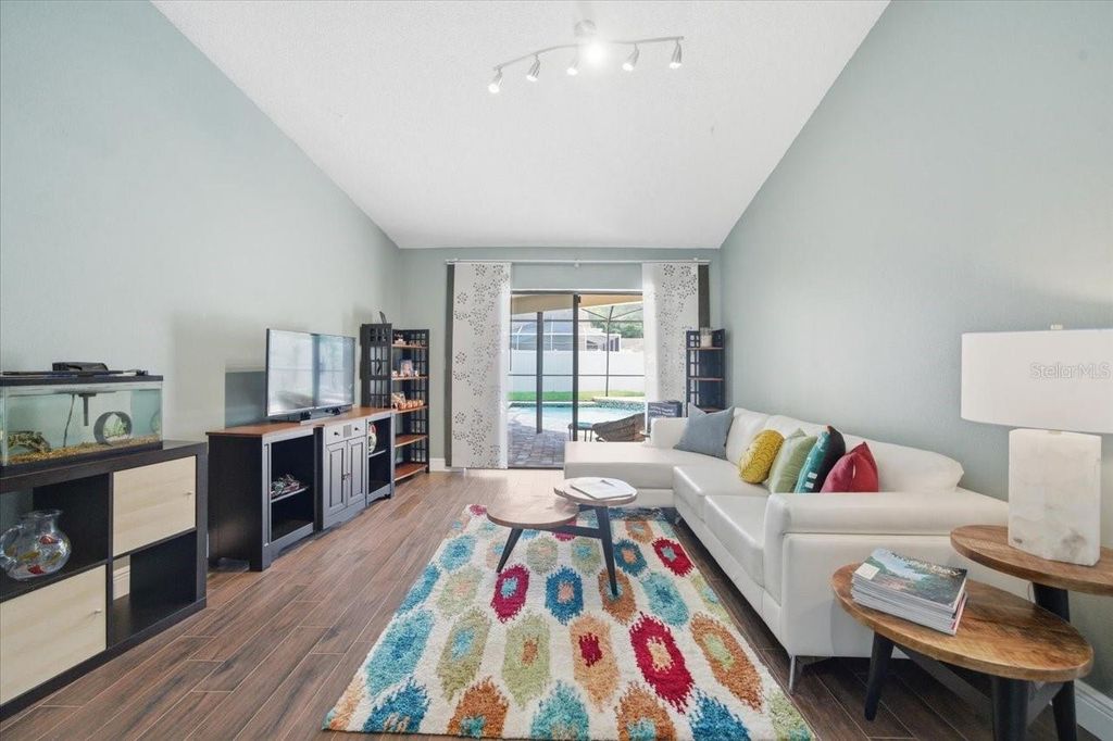 Image 19 of property listing at 11803 SWEETPEA COURT, Tampa, FL 33635