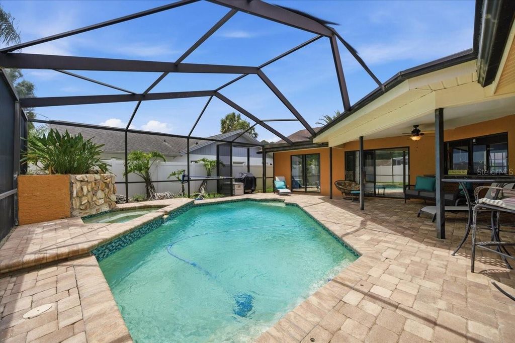 Image 31 of property listing at 11803 SWEETPEA COURT, Tampa, FL 33635