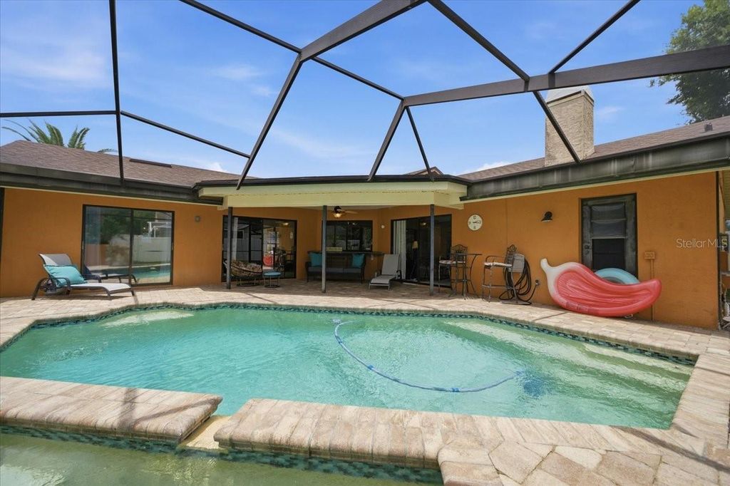 Image 32 of property listing at 11803 SWEETPEA COURT, Tampa, FL 33635