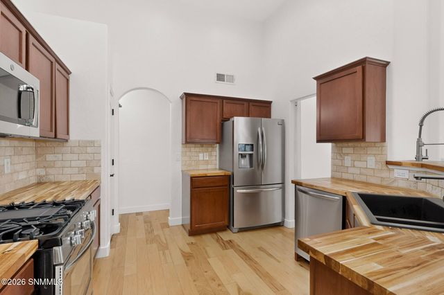 2073 San Patricio Loop, Las Cruces, NM 88011