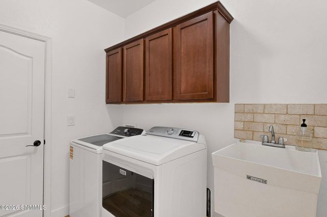 2073 San Patricio Loop, Las Cruces, NM 88011