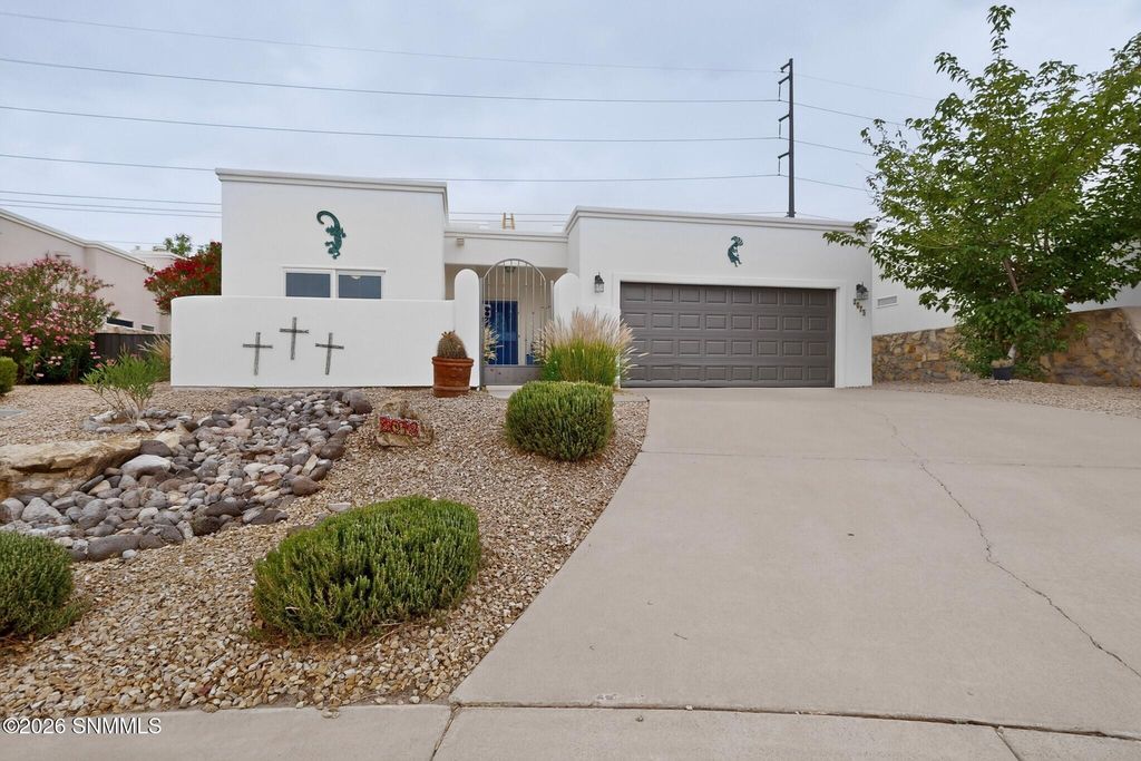 2073 San Patricio Loop, Las Cruces, NM 88011