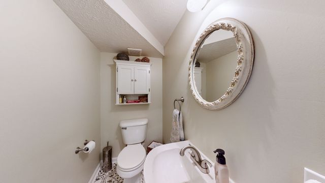 7770 Bridlewood Dr, Christiana, TN 37037