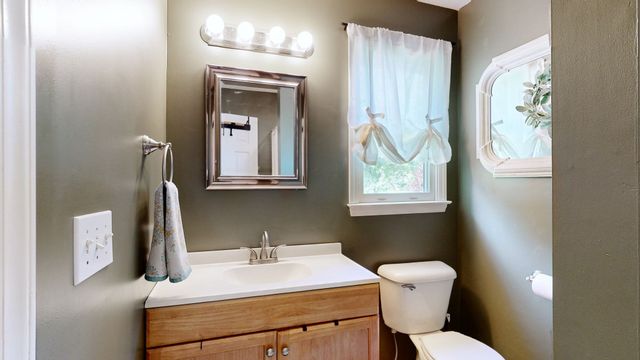 7770 Bridlewood Dr, Christiana, TN 37037