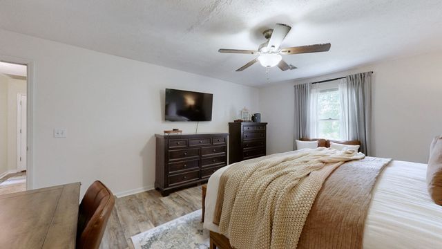 7770 Bridlewood Dr, Christiana, TN 37037