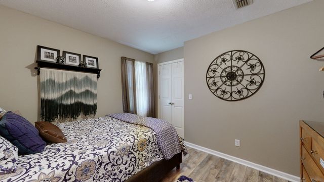 7770 Bridlewood Dr, Christiana, TN 37037