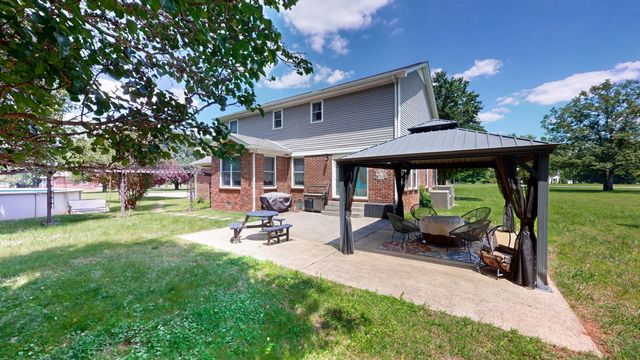 7770 Bridlewood Dr, Christiana, TN 37037
