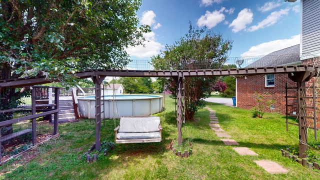 7770 Bridlewood Dr, Christiana, TN 37037