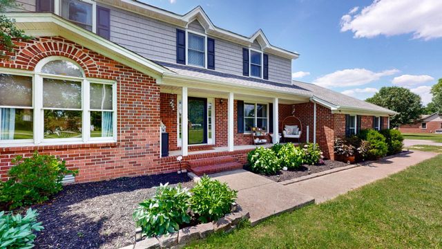 7770 Bridlewood Dr, Christiana, TN 37037