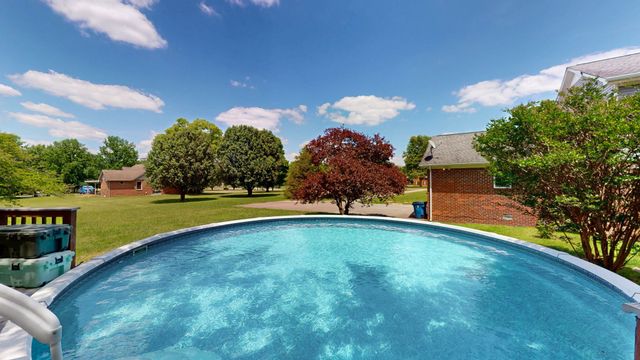 7770 Bridlewood Dr, Christiana, TN 37037