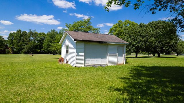 7770 Bridlewood Dr, Christiana, TN 37037