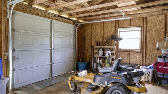 7770 Bridlewood Dr, Christiana, TN 37037