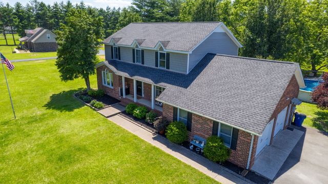 7770 Bridlewood Dr, Christiana, TN 37037