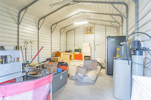 1175 CR 463B, Lake Panasoffkee, FL 33538