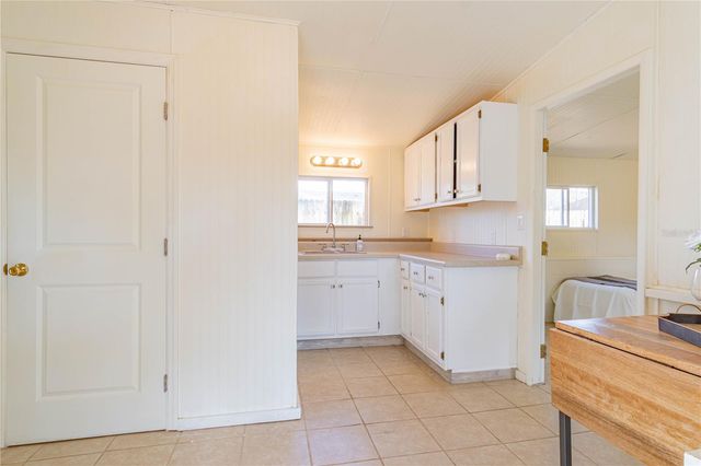 1175 CR 463B, Lake Panasoffkee, FL 33538