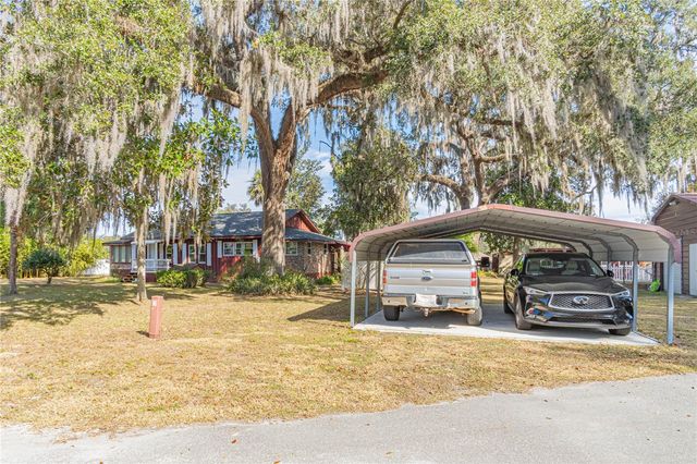 1175 CR 463B, Lake Panasoffkee, FL 33538