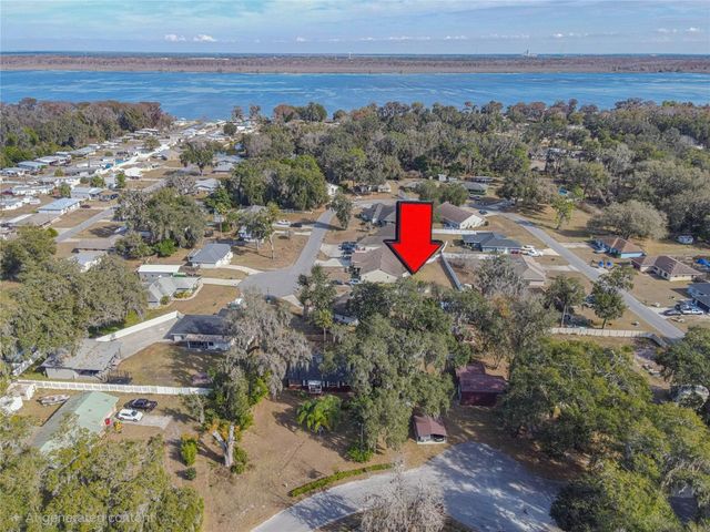 1175 CR 463B, Lake Panasoffkee, FL 33538
