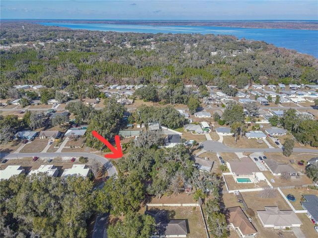 1175 CR 463B, Lake Panasoffkee, FL 33538