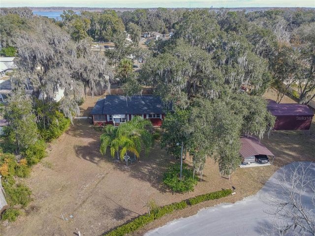 1175 CR 463B, Lake Panasoffkee, FL 33538