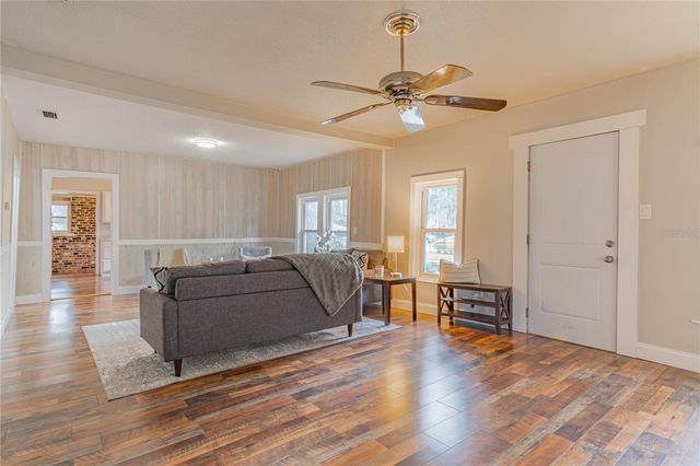 1175 CR 463B, Lake Panasoffkee, FL 33538